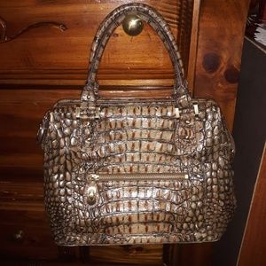 🌺ELLEN TRACY GATOR EMBOSSED  Handbag